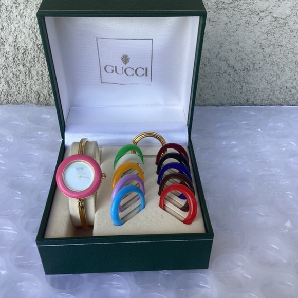 Vintage Gucci 11/12.2 Interchangeable Bezel Bangle Watch Petite Great Condition - Picture 2 of 6